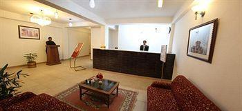 Chander Palace Manali  Ngoại thất bức ảnh