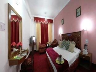 Chander Palace Manali  Ngoại thất bức ảnh